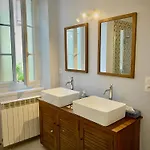 Beautiful Next To Garonne River!