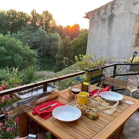 Beautiful Next To Garonne River! בית נופש