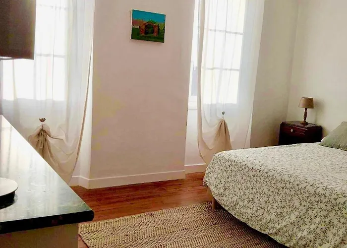 Tatil Evi Beautiful Next To Garonne River! Couladere