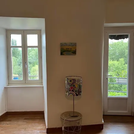 Beautiful Next To Garonne River! *