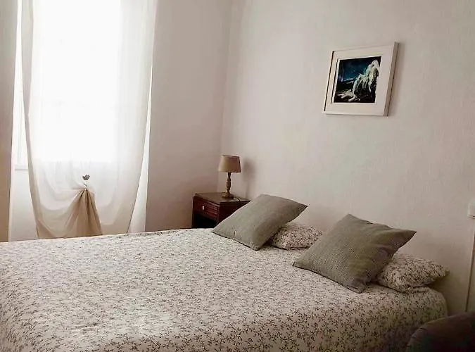 Beautiful Next To Garonne River! 別荘