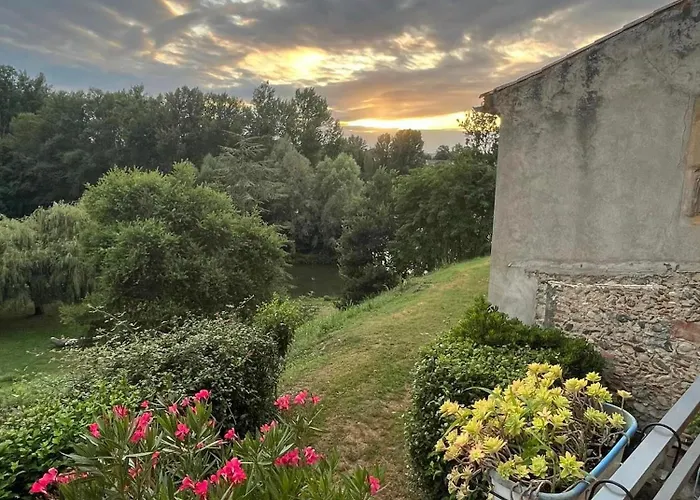 Beautiful Next To Garonne River! * Couladere